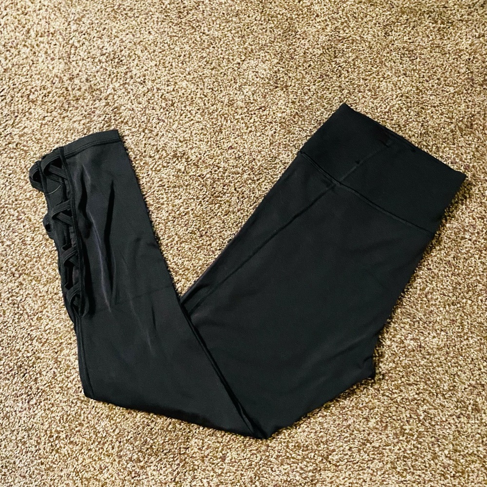 EUC Victoria’s Secret Sport Black Total Knockout Tight Leggings
